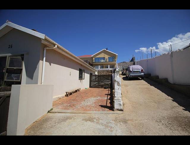 3 BEDROOM HOUSE FOR SALE IN DE BAKKE